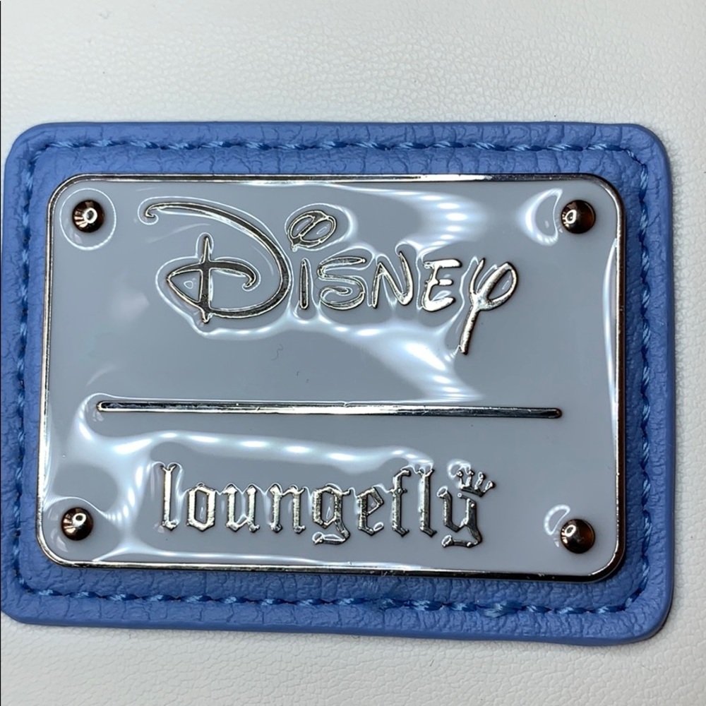 Loungefly Disney Frozen Olaf Flap Wallet - Picture 5 of 13
